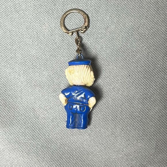 Vntg Keyring US Sailor Salty Dog Sailor w/Pipe US Navy Old Time Sailor-Keychain - Picture 2 of 10